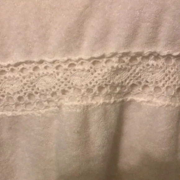 Terry cloth crochet detail dress - Picture 4 of 6